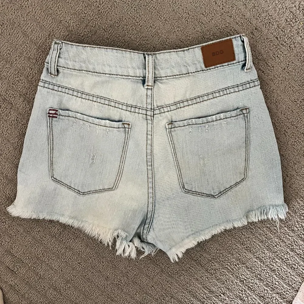 Urban Outfitters Cut Off Jean Shorts | BDG High Rise Lou Hi-Low Denim Shortie - Picture 5 of 8